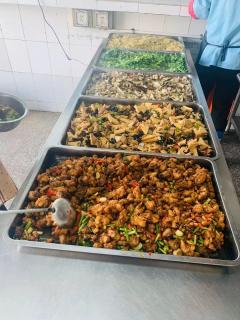 专业食堂承包 让企业管好“舌尖上的效率”